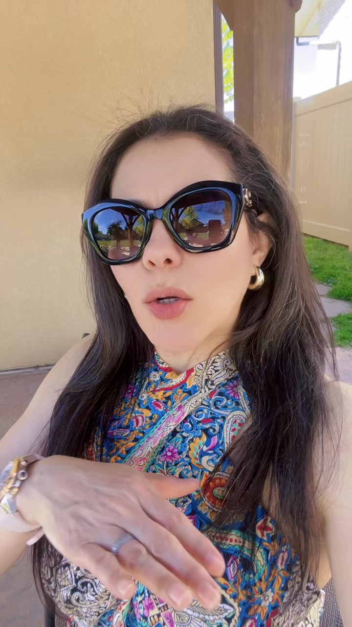 @ViolettaB