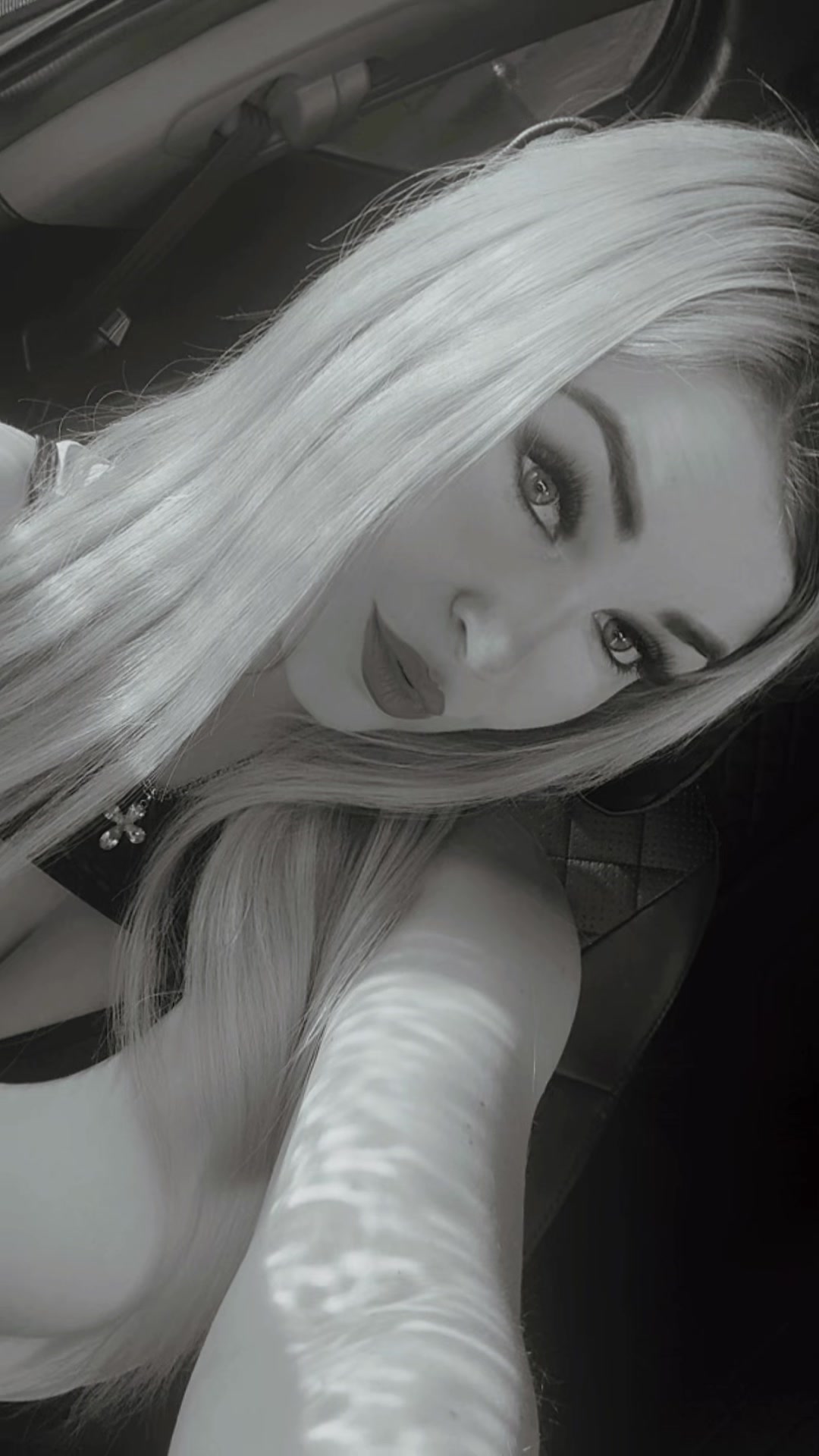 @karolina_052__