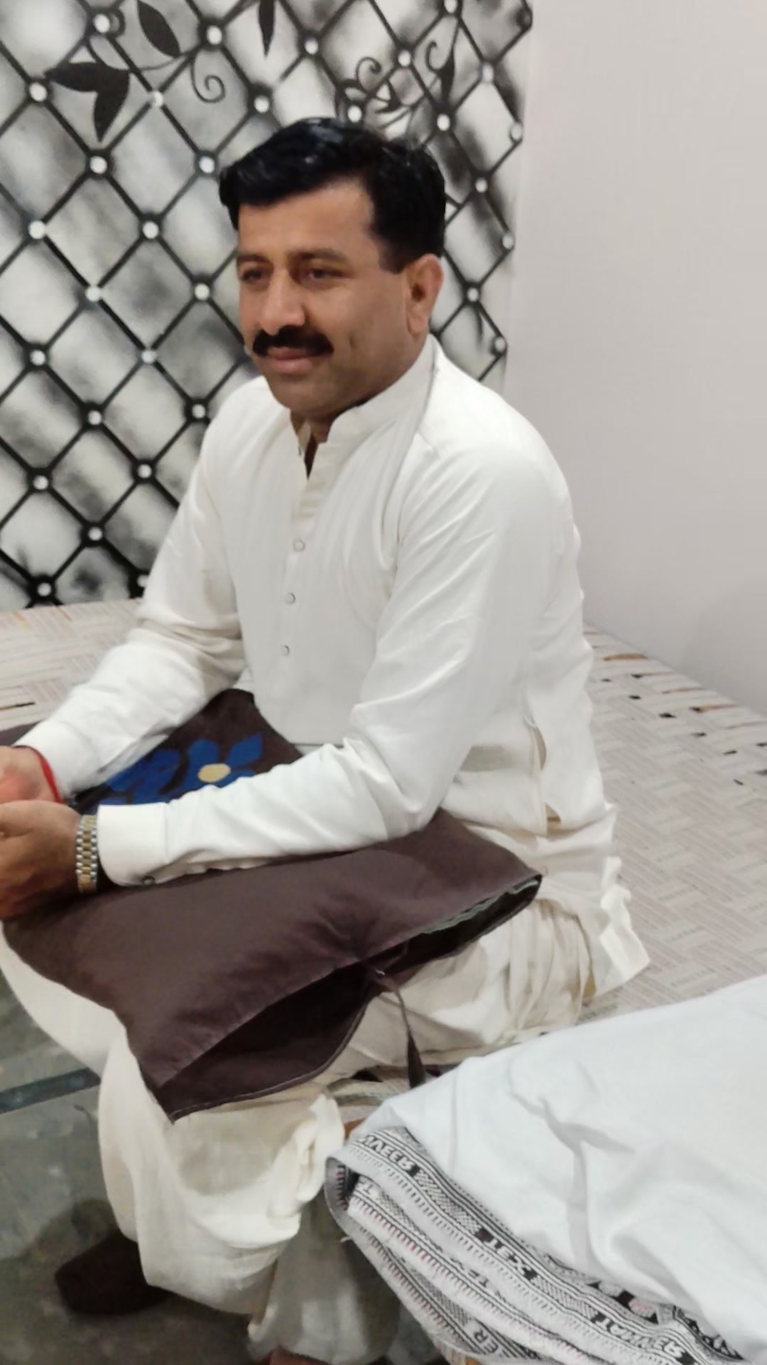 @Roshan Gurnani