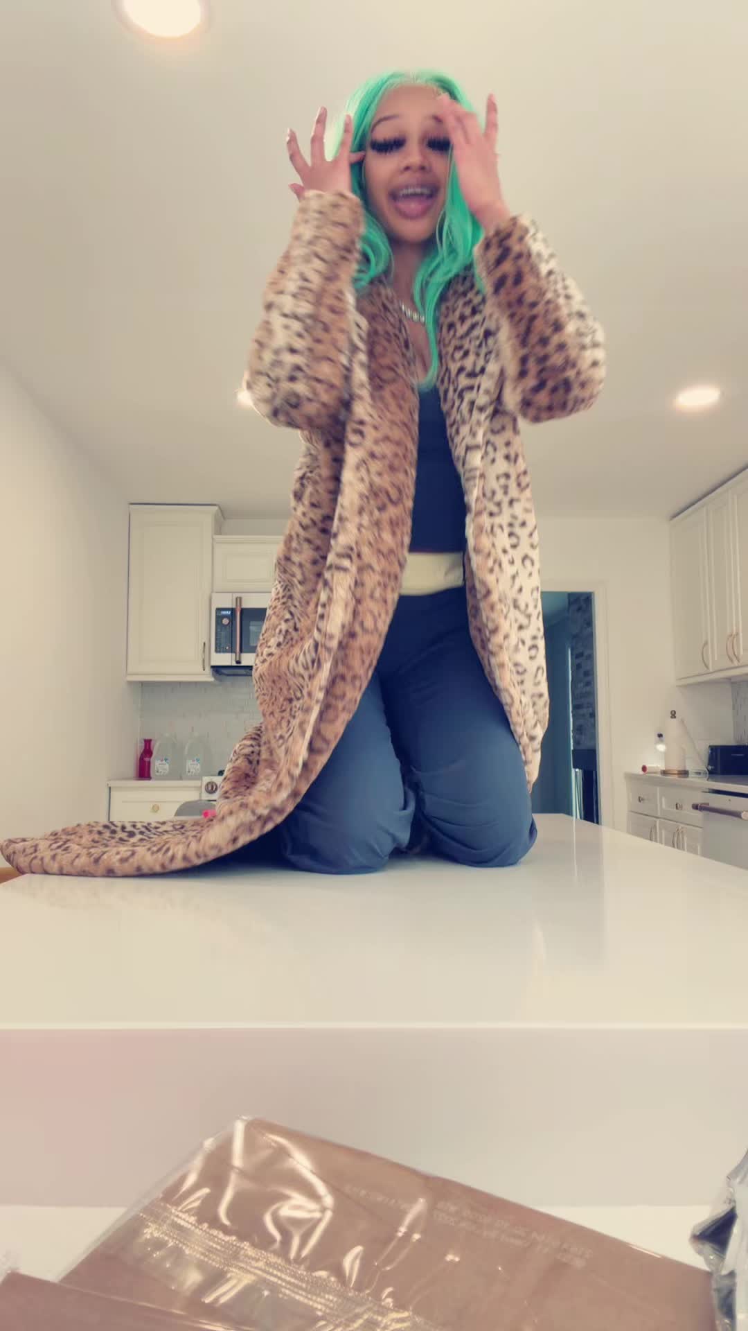 @Farahheartss
