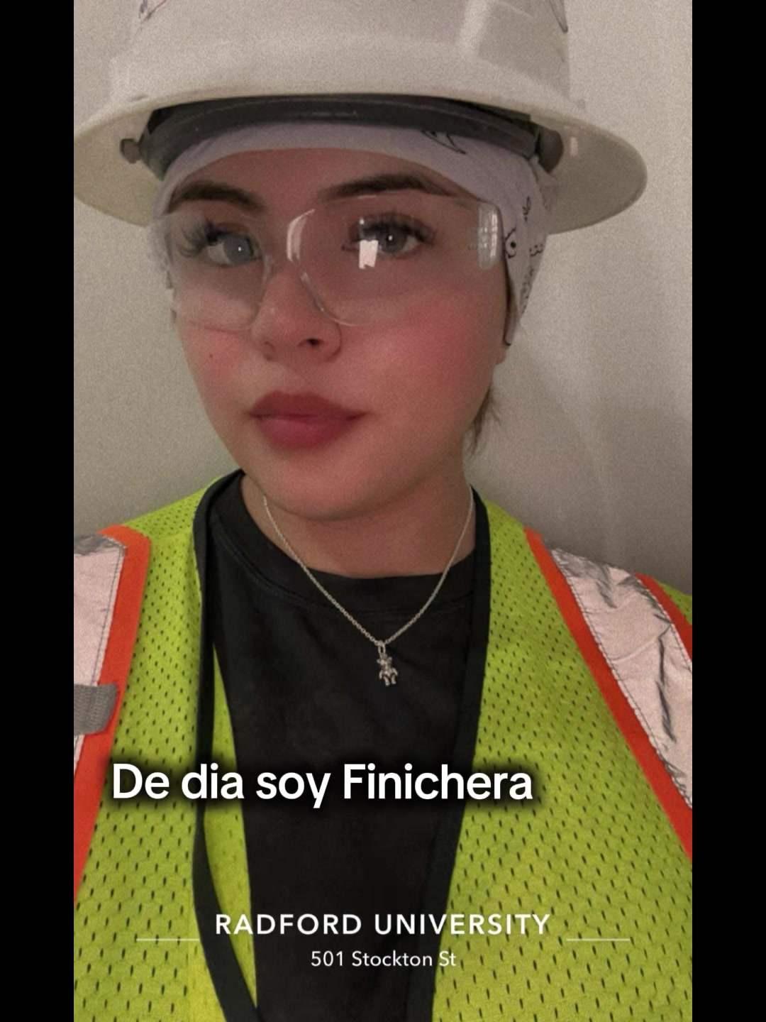 @Canelita 🦂