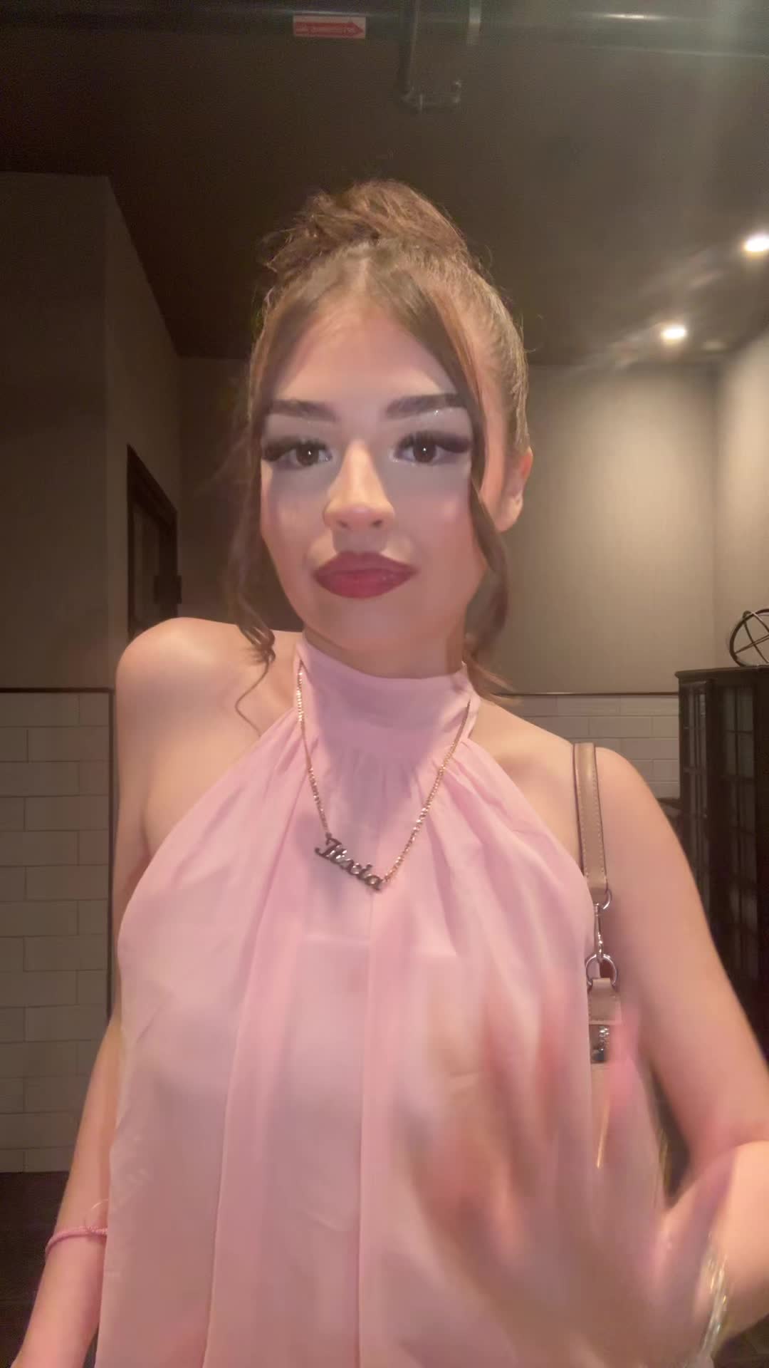@Deliciaasisters