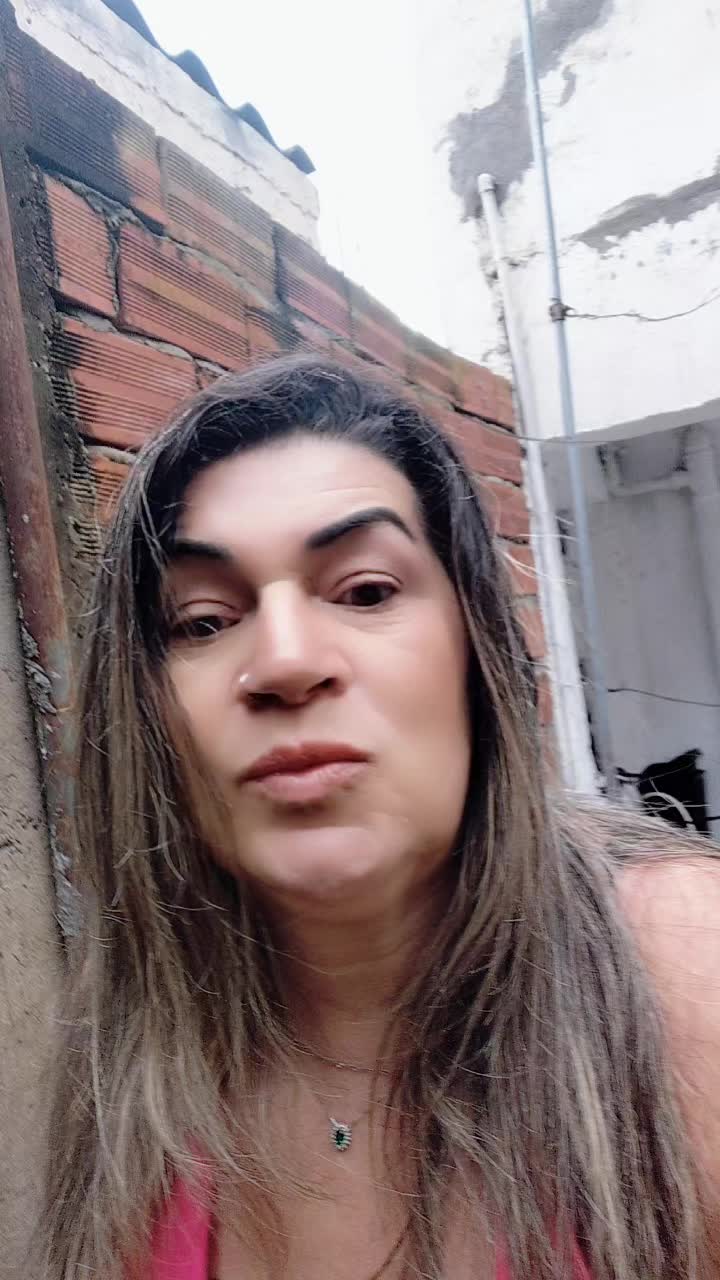 @Lucia Lins