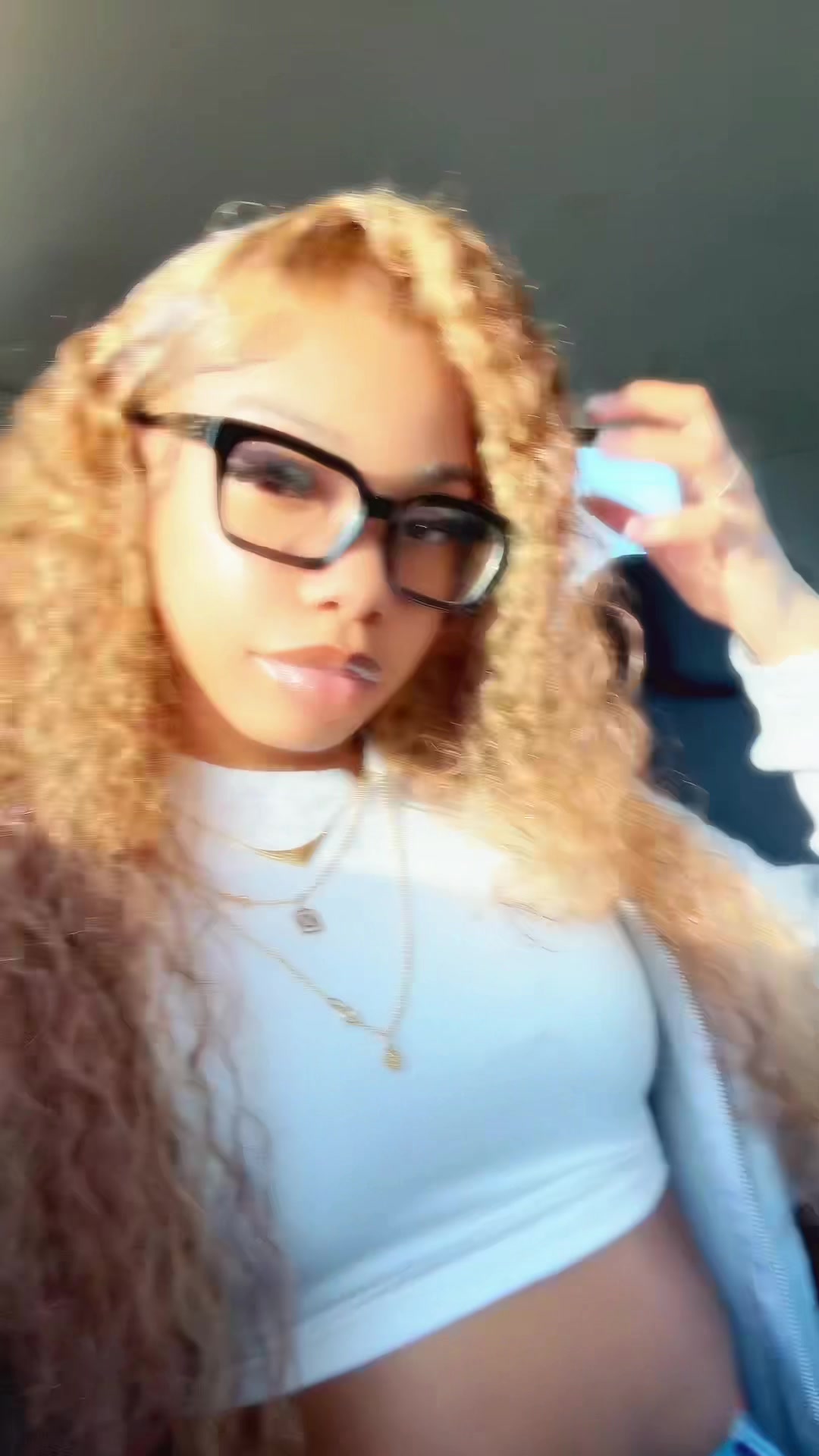 @Dee🩵.