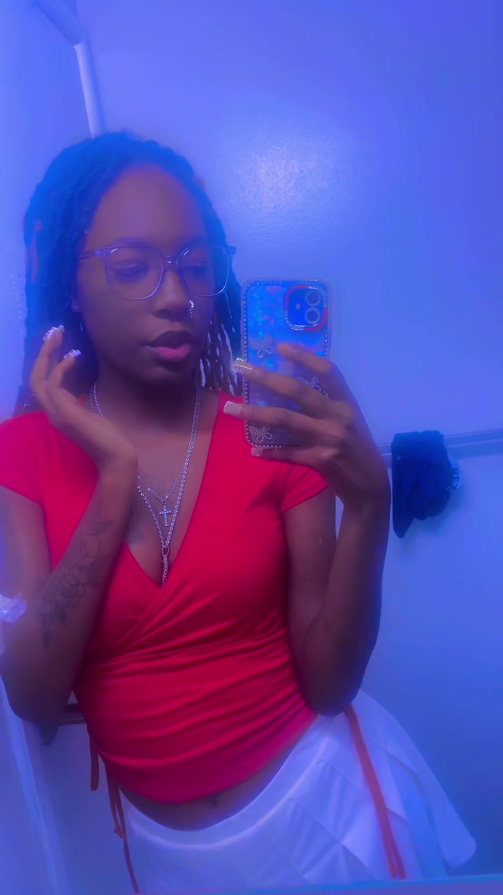 @breashiana