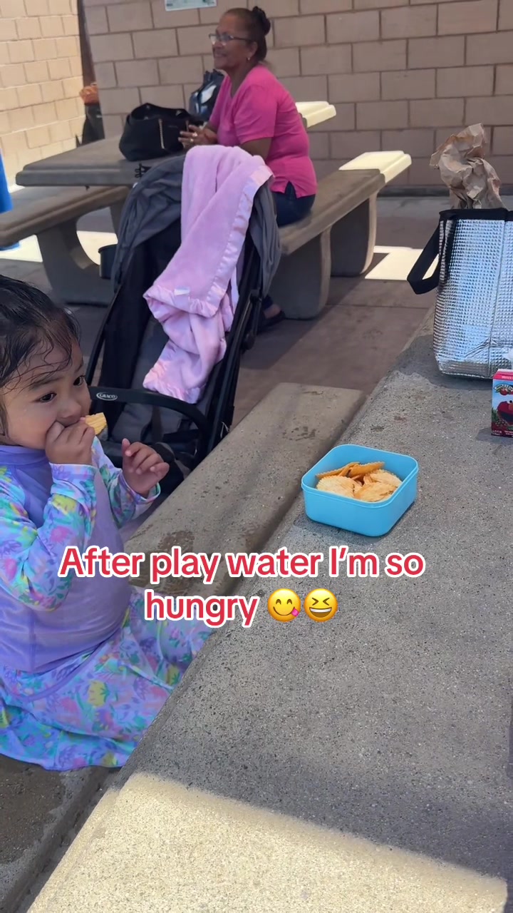 @Ellen Ellie 🇺🇸🇰🇭