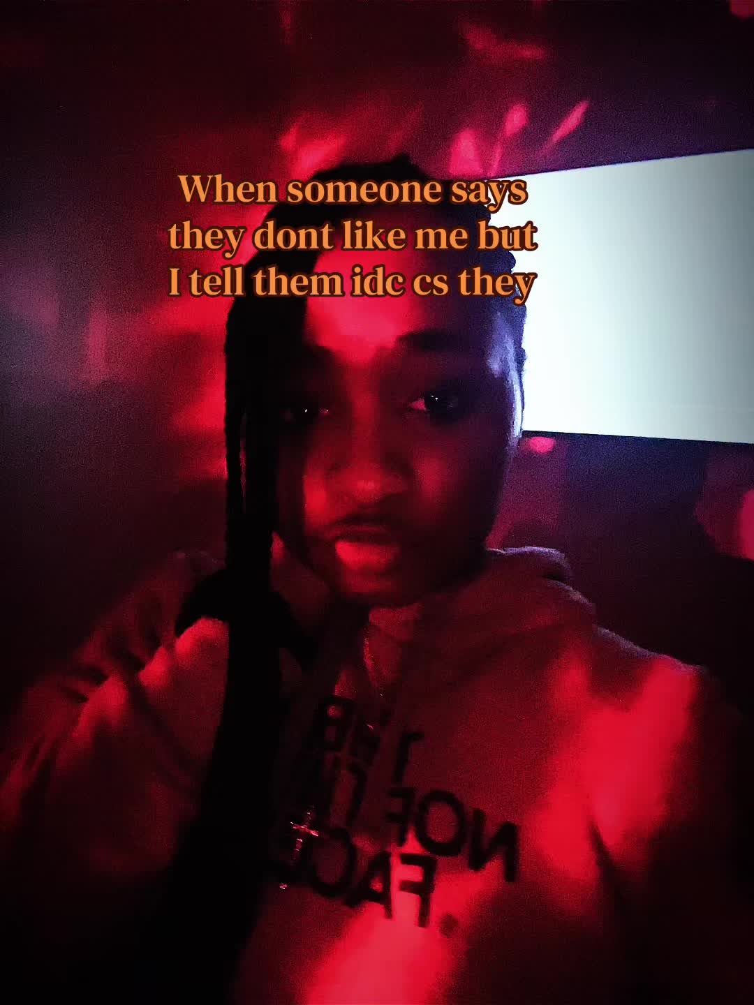 @whatsanizzy