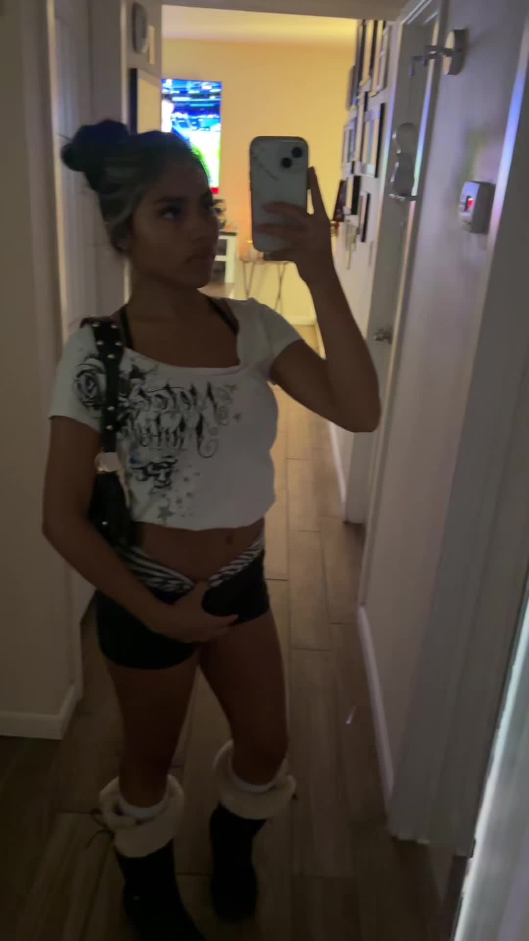 @𝒩ℯ𝓈𝓈𝒶 ꨄ