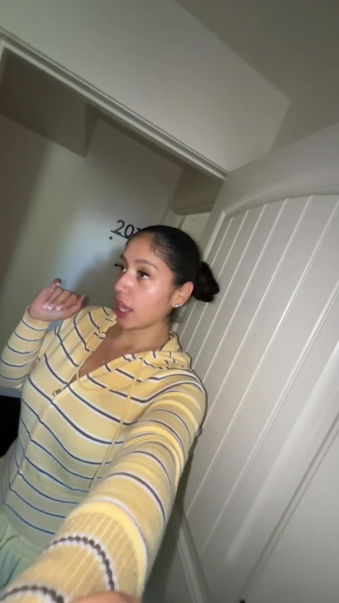 @Lala
