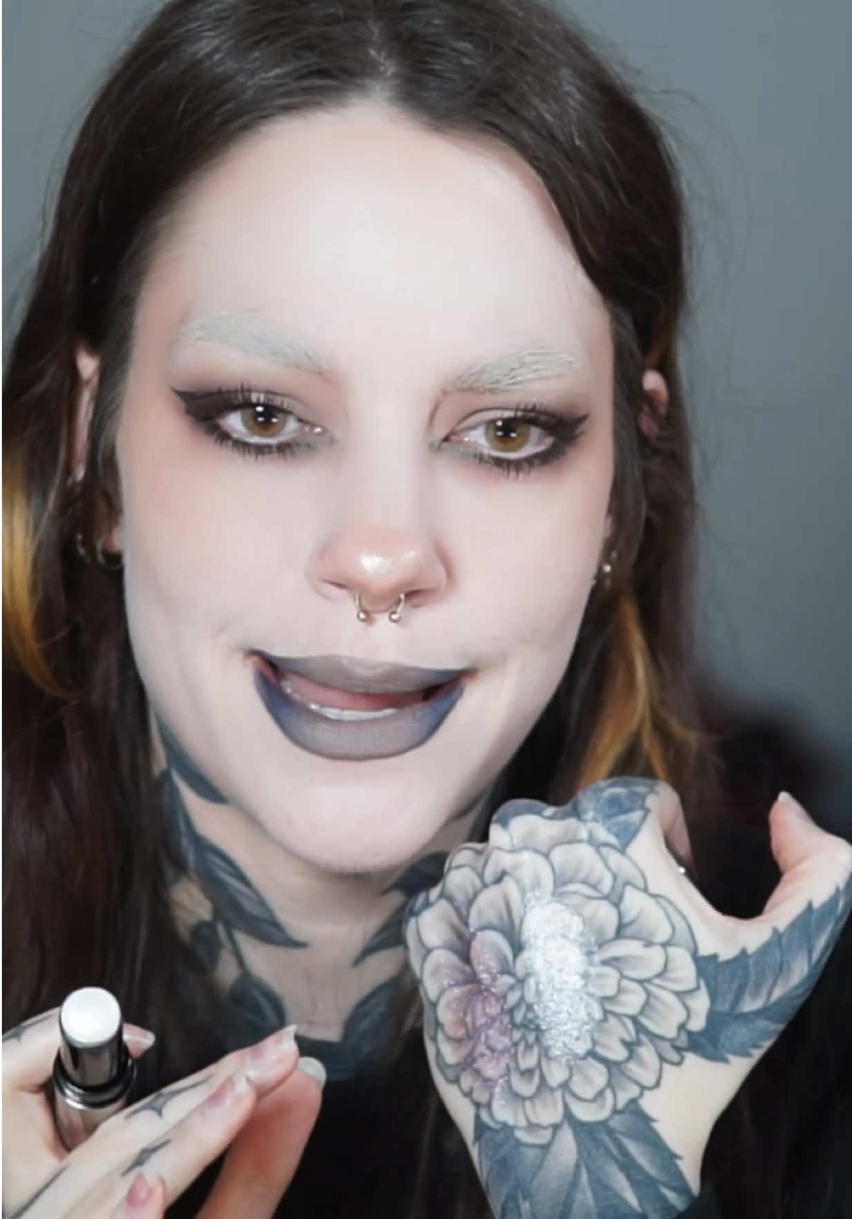 @CourtneyQuarantine