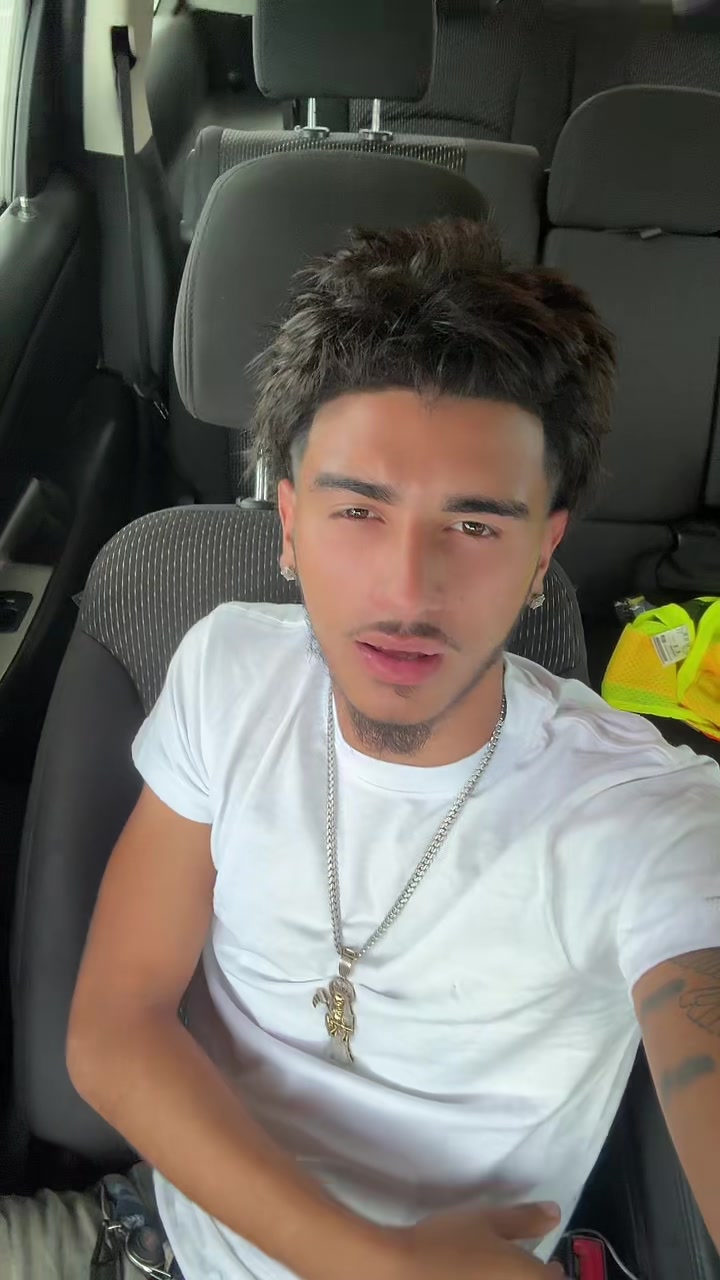 @Lil Izzy🩸