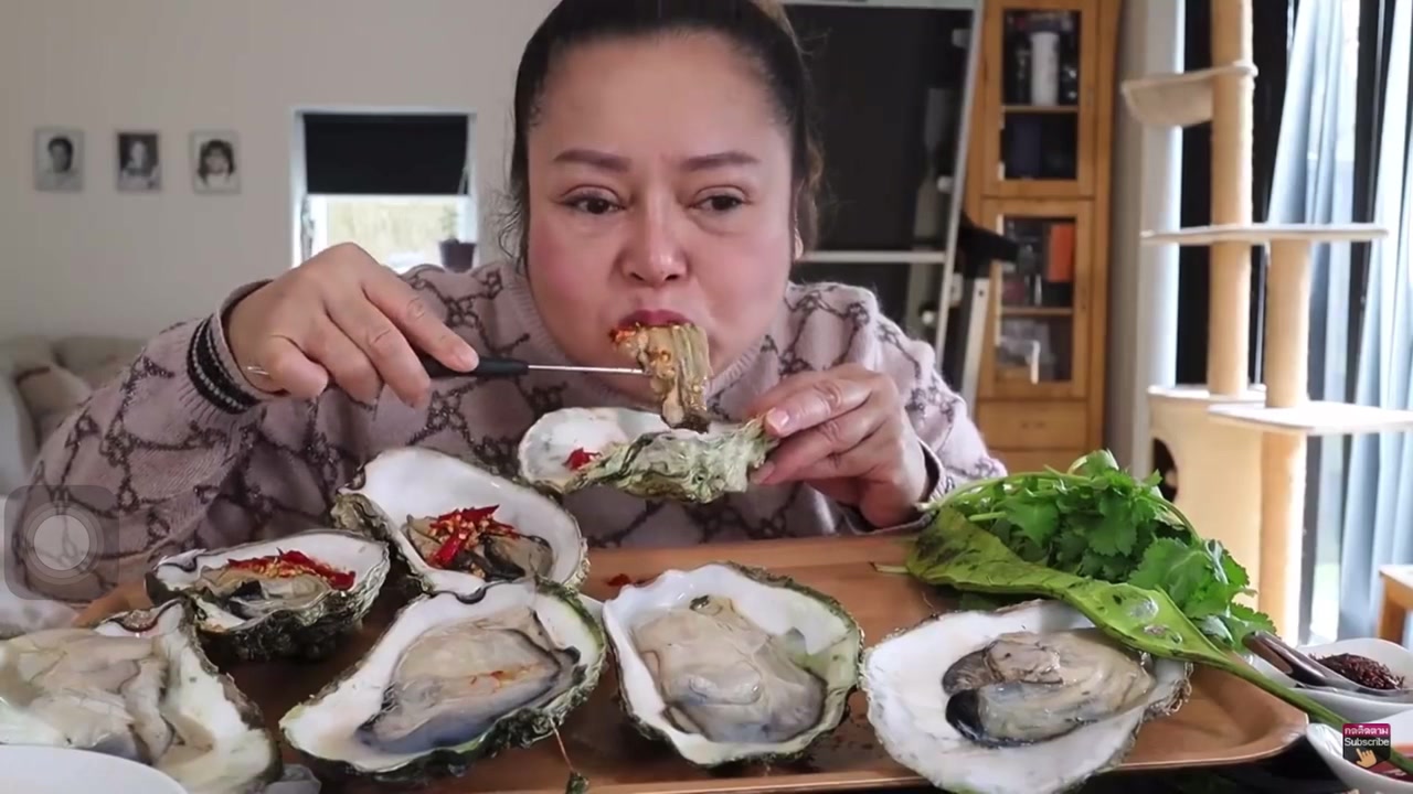 @Oyster Mukbangs