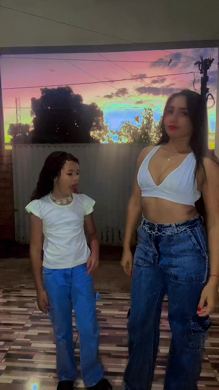 @Adriana drik@