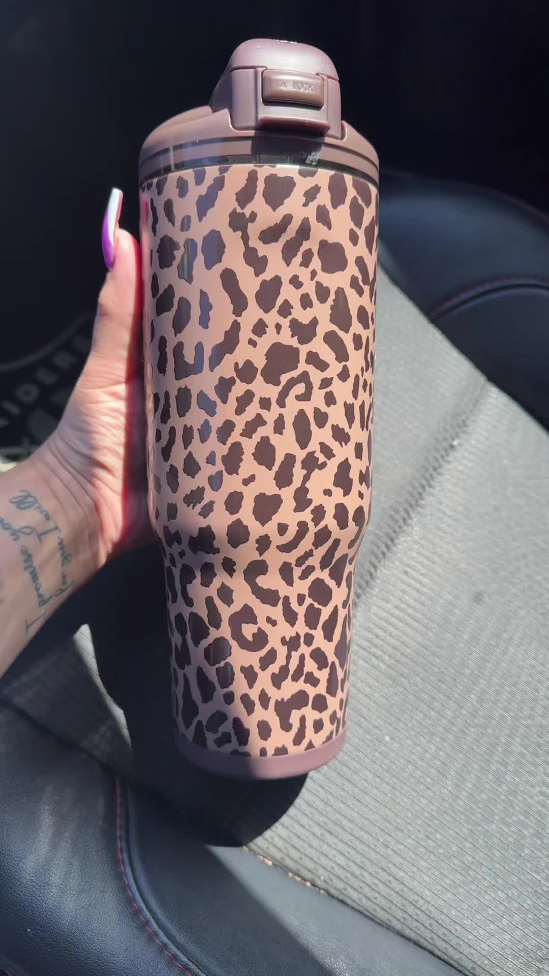 @WHOSTHATGIRLXO