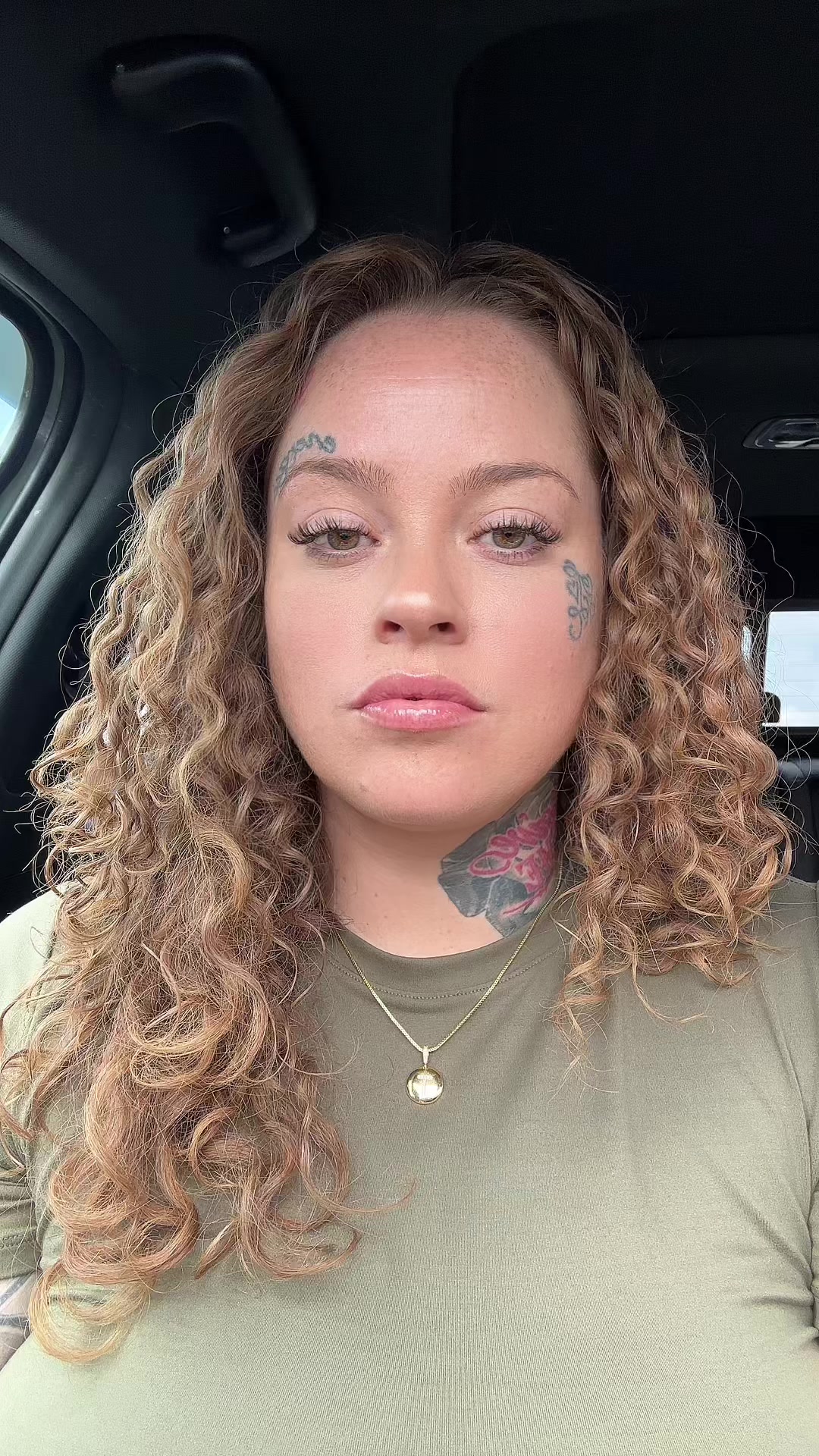 @prettybully TENILLE