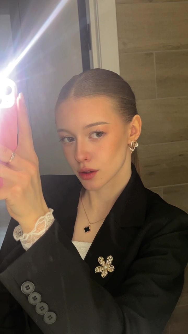 @~Викуля~💋