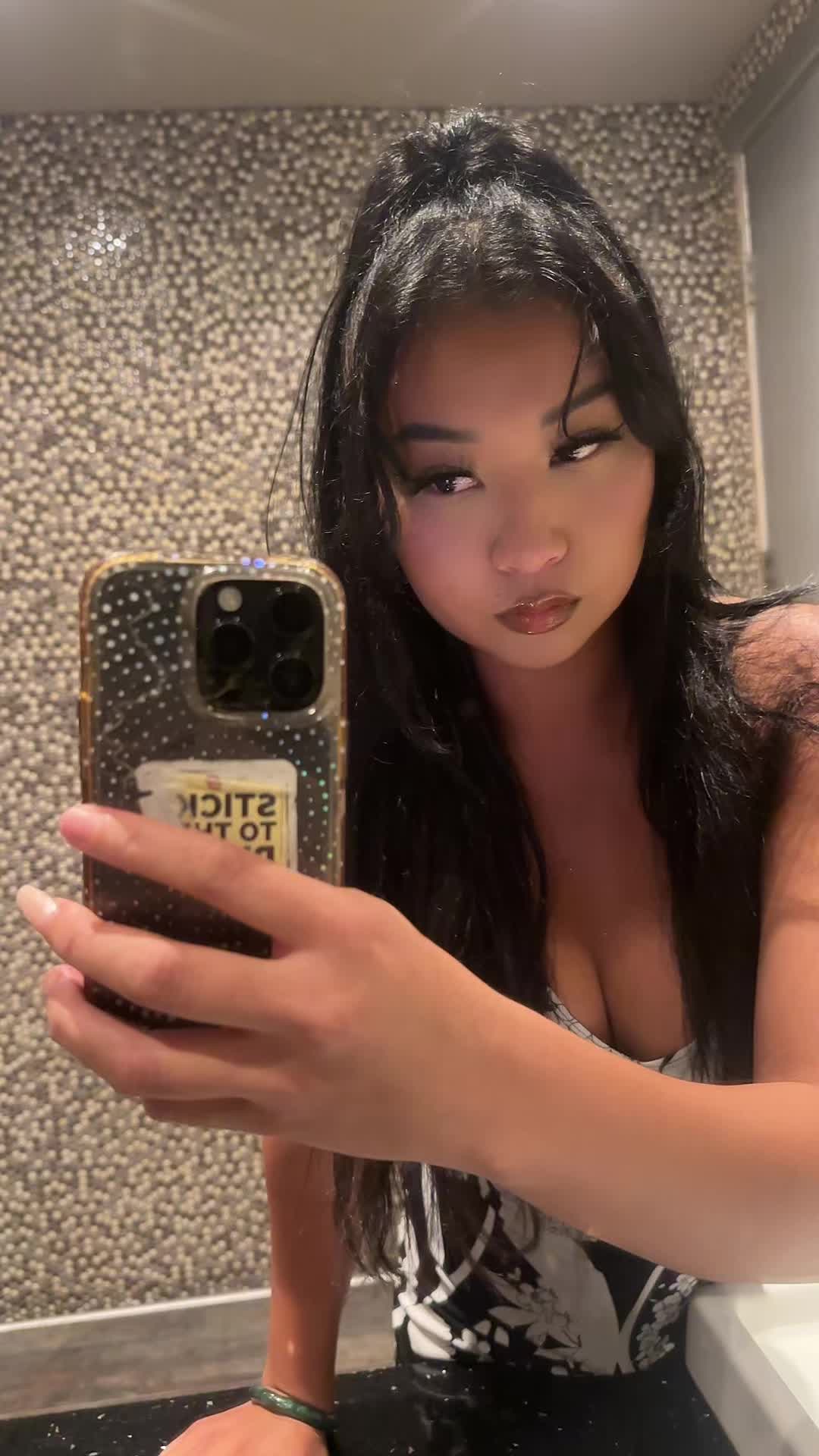 @kat 🖤
