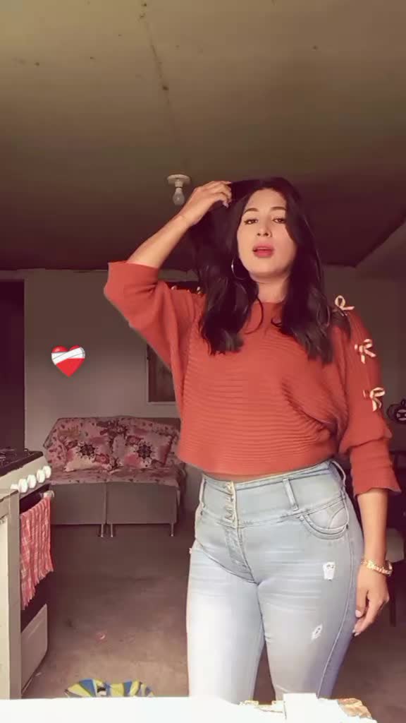 @tu loquita 😏