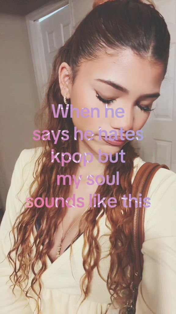 @Lyric 🫧⋆｡˚