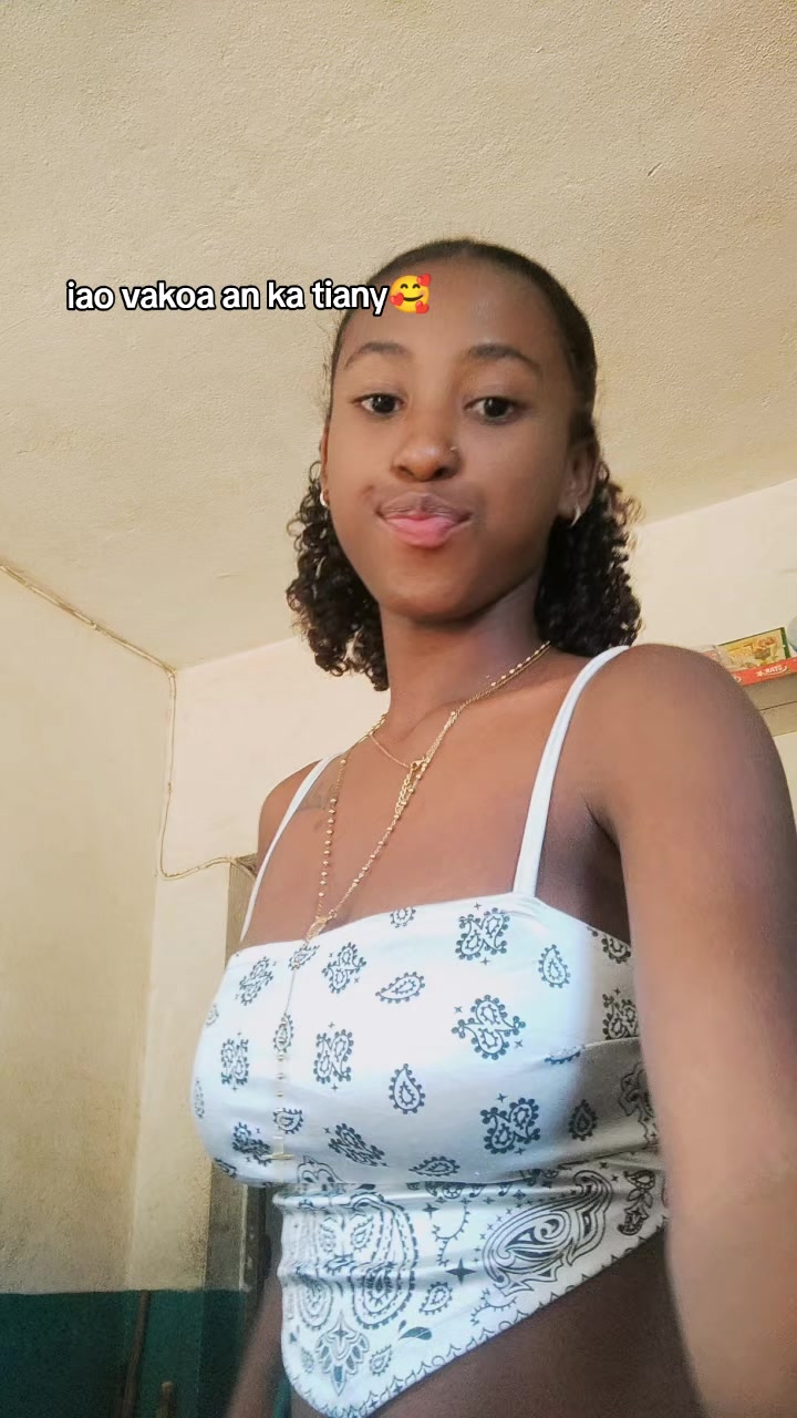 @😍Malalatiana Olivia