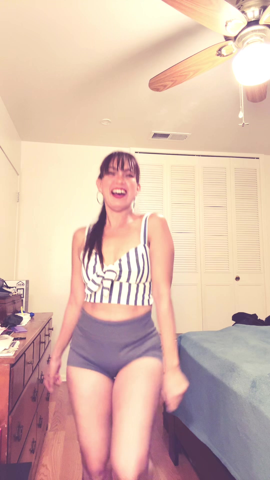 @Selfiequeen_Bella
