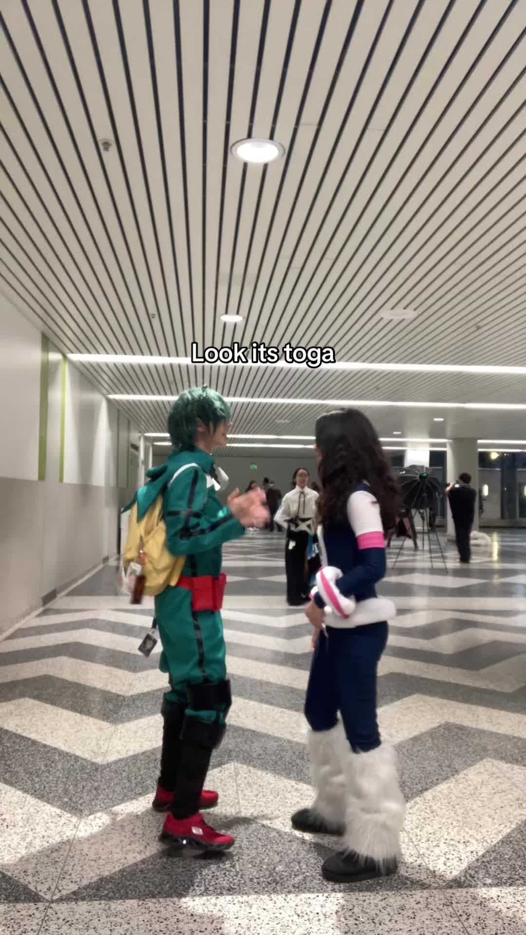 @random_cardboard_box