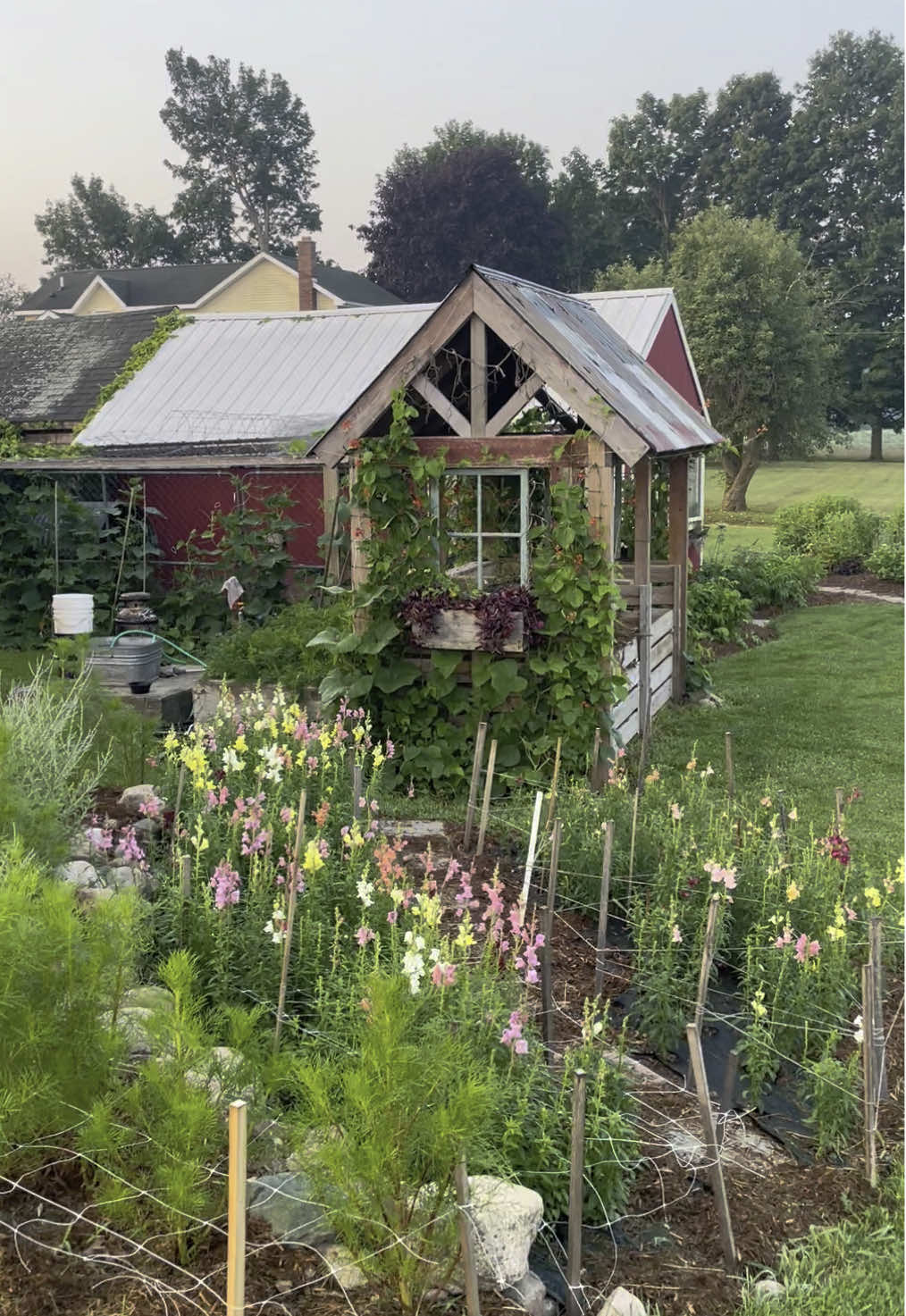 @Artistic gardening