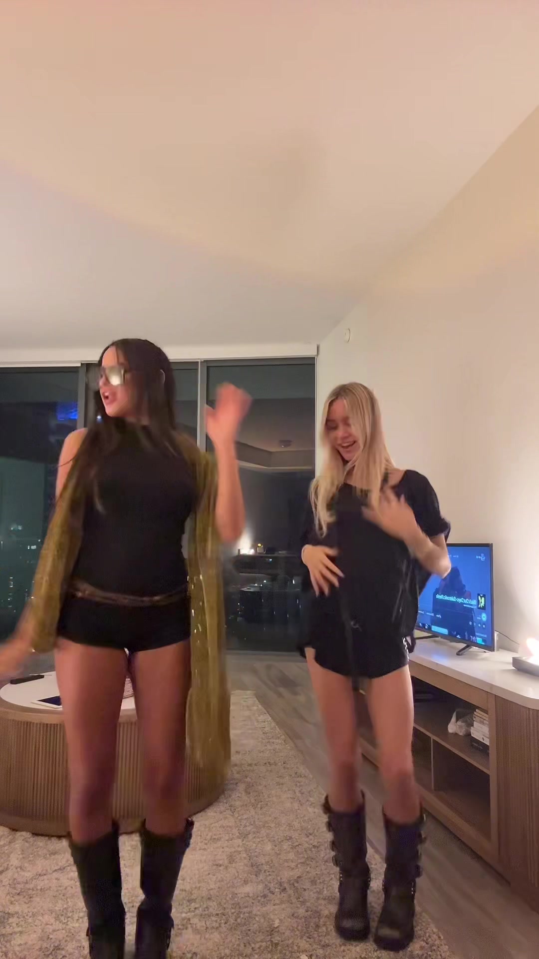 @JADEEE