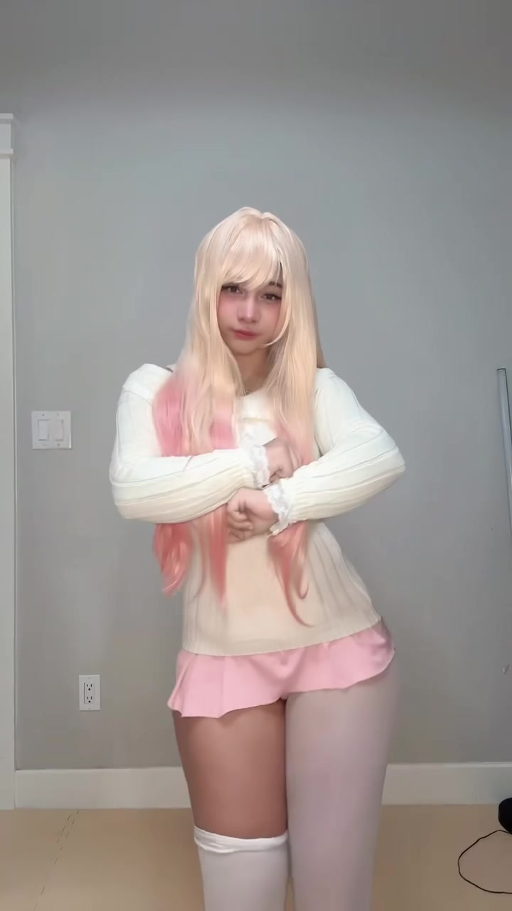 @strawbunnzie