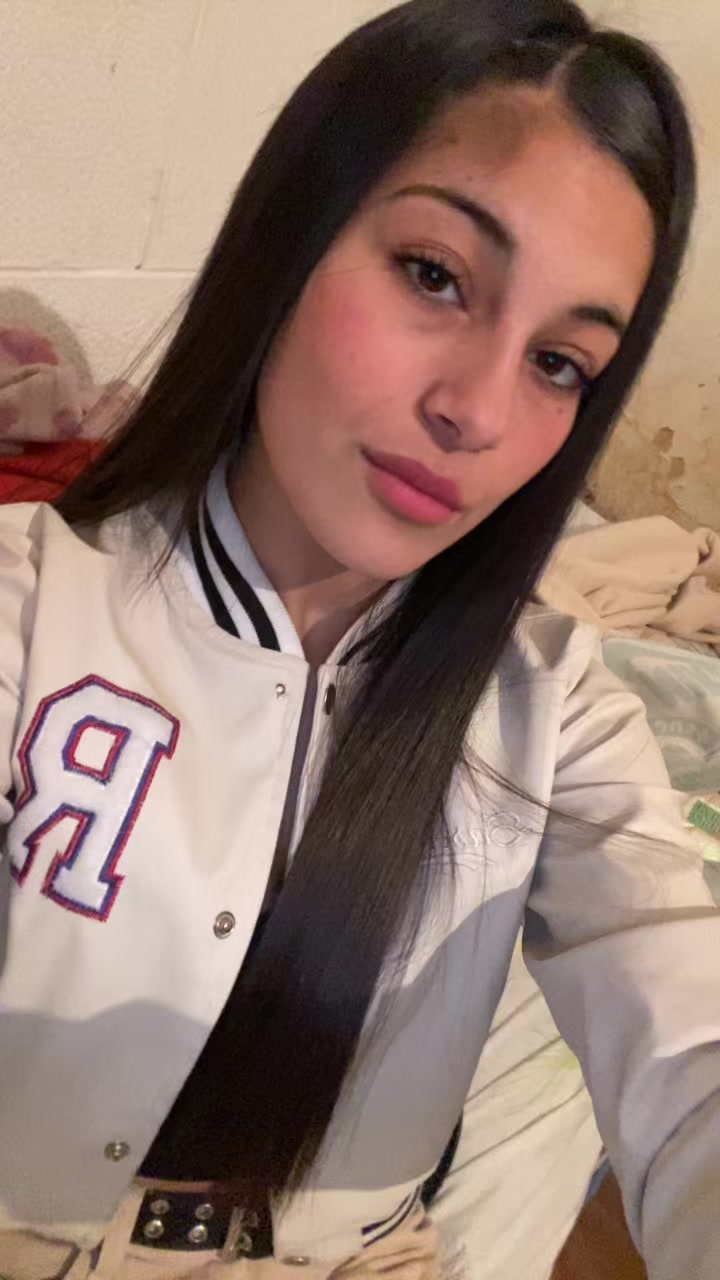 @𝑳𝒖𝒄𝒊𝒂 𝑴𝒂𝒄𝒂𝒓𝒆𝒏𝒂😘