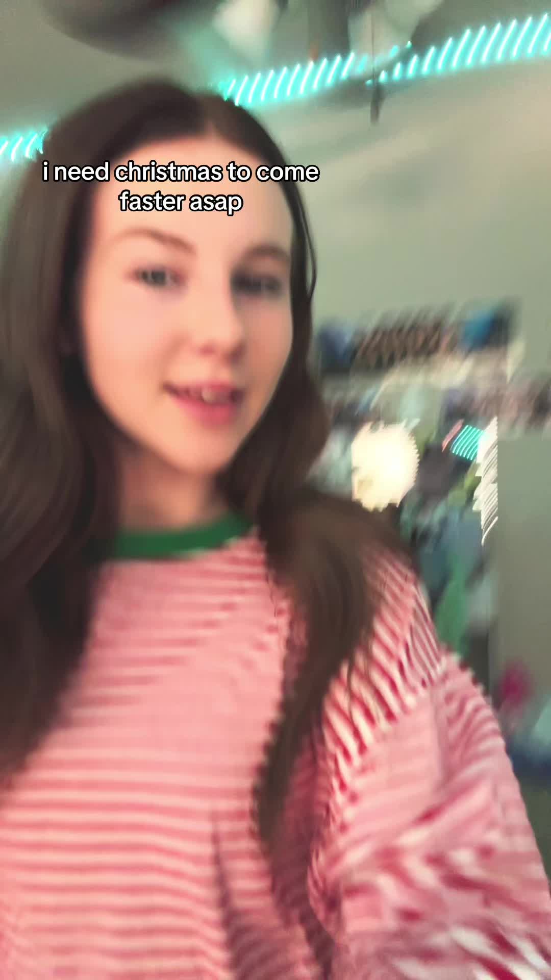@⃟