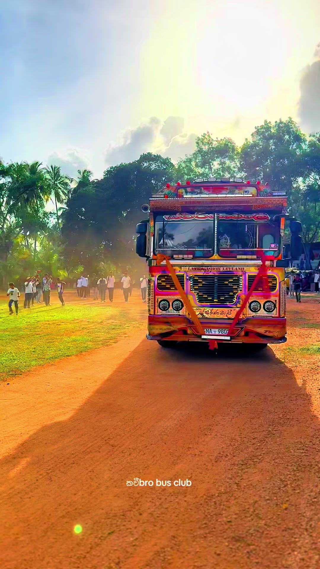 @කවී🇧 🇷 🇴 🄱🅄🅂 𝐂𝐋𝐔𝐁