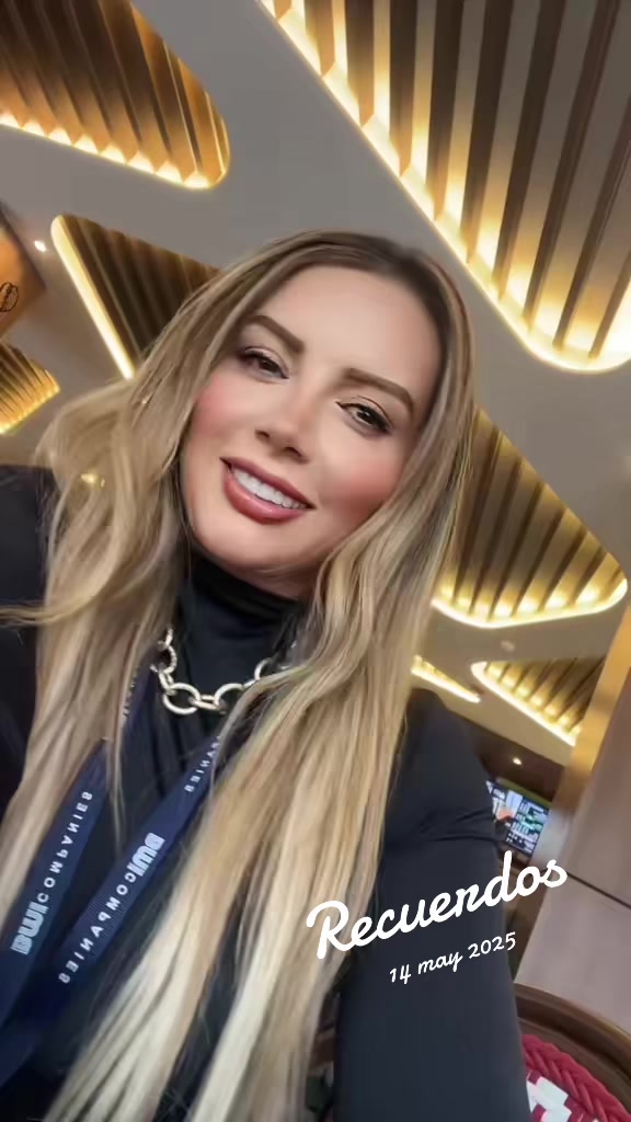 @Anna Karyna