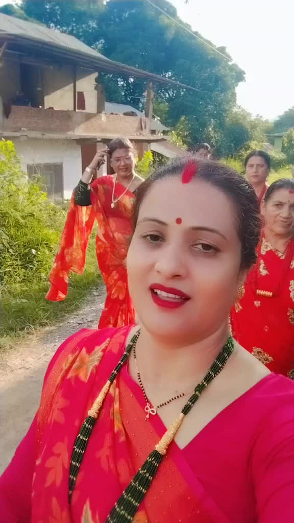 @Nisha Bhandari❤️