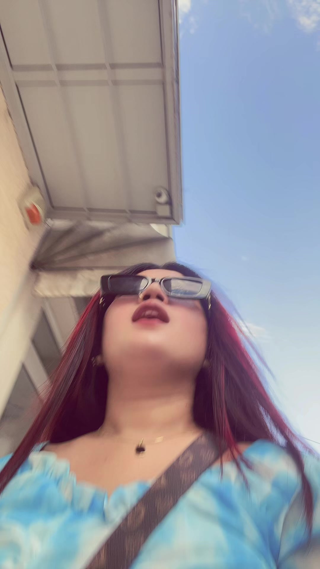 @Susmee Ťmz