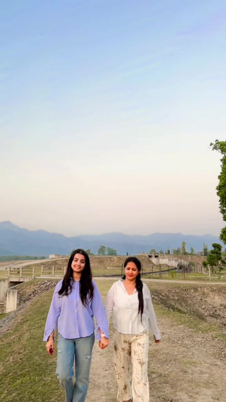 @ℒ𝒶𝓍𝓂𝒾 ℬ𝒽𝒶𝓉𝓉🇳🇵🇺🇸