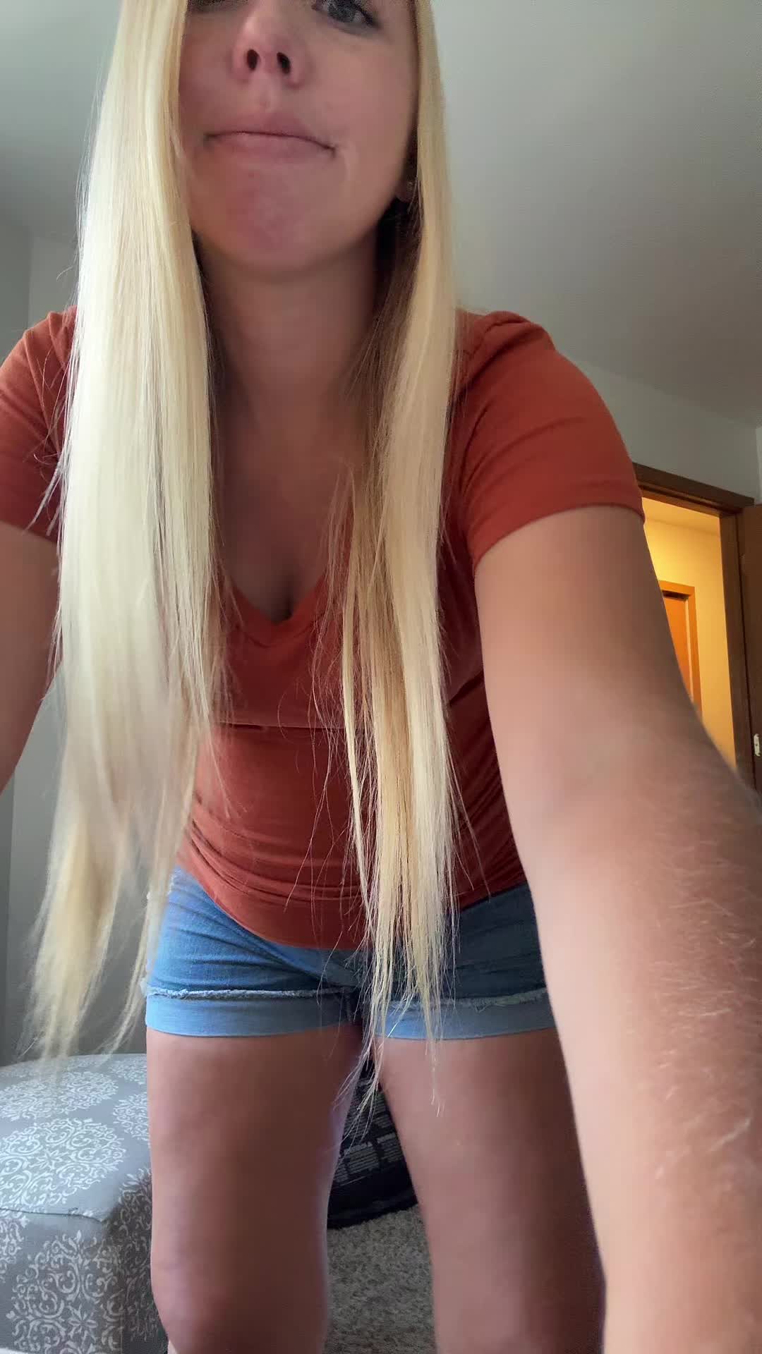 @Blondie_93