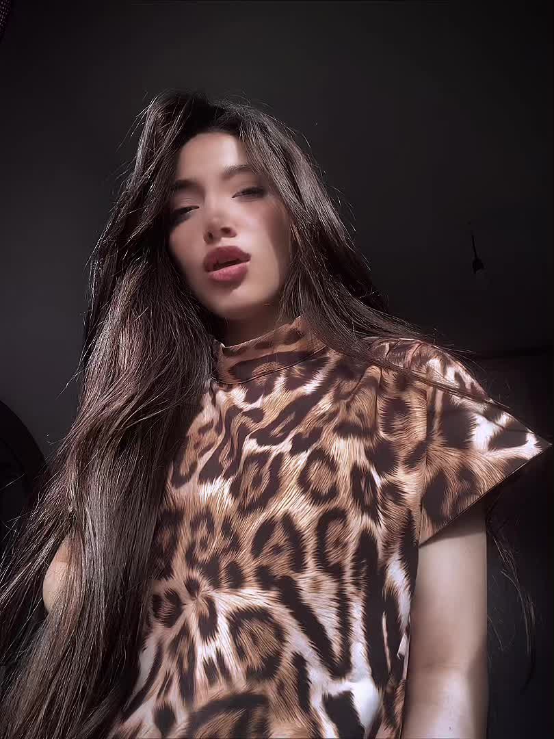 @hstiw_e