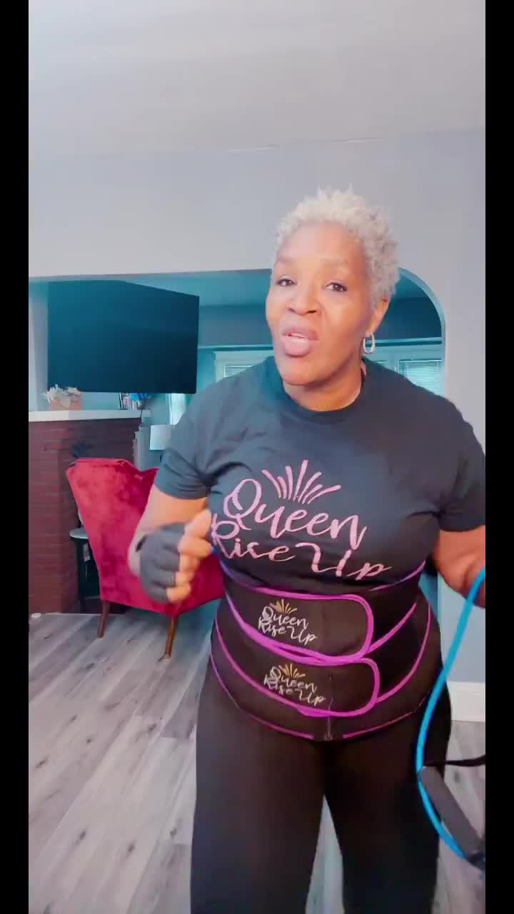 @QueenRiseUp❌