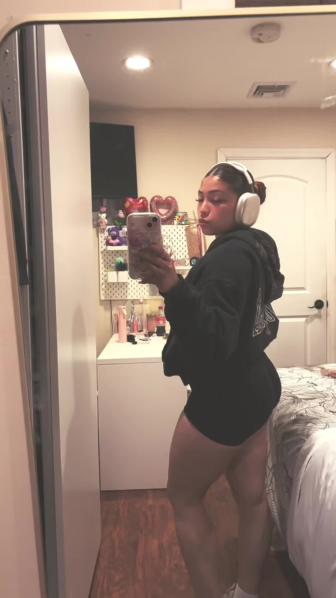 @linda
