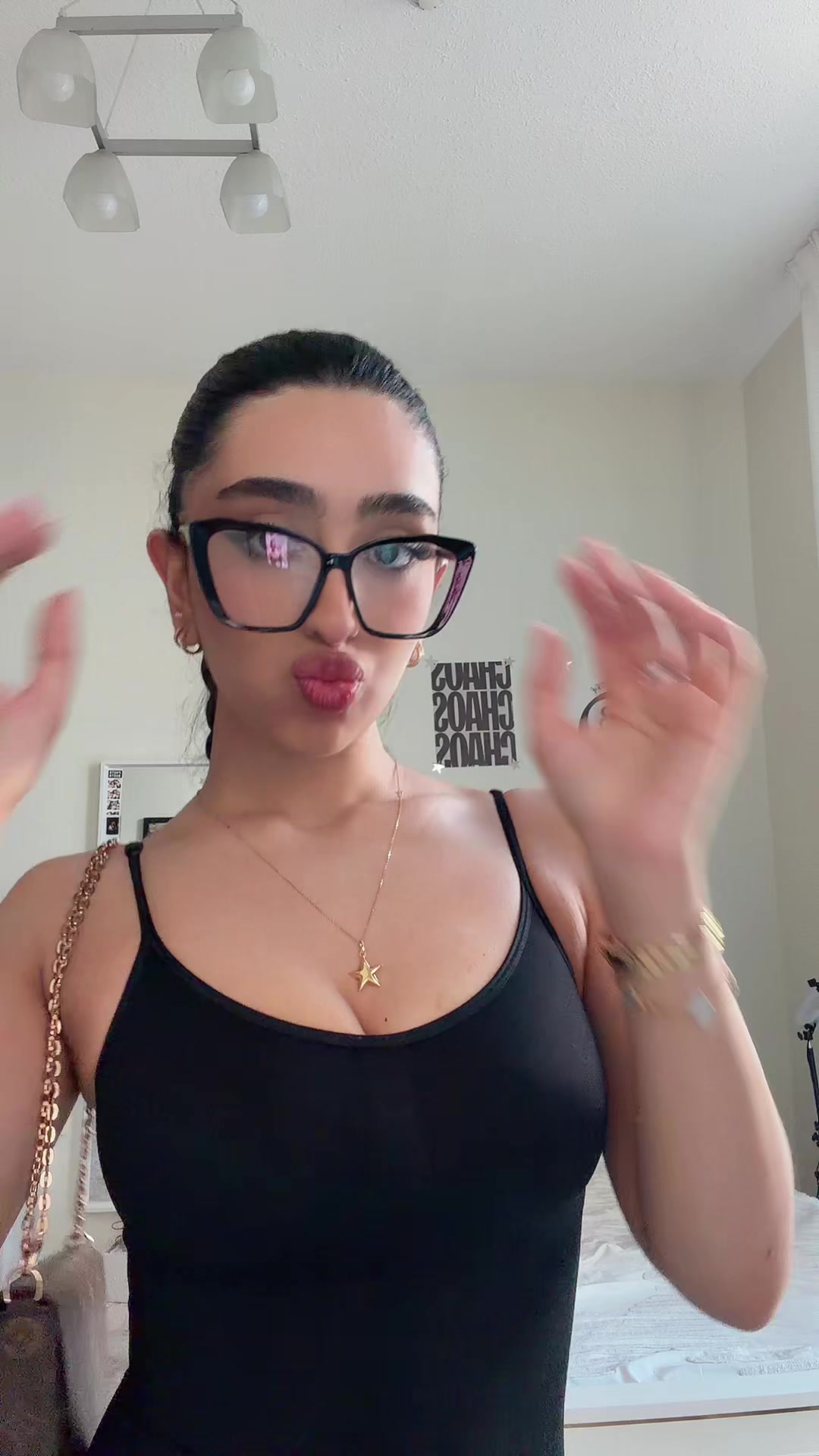 @★