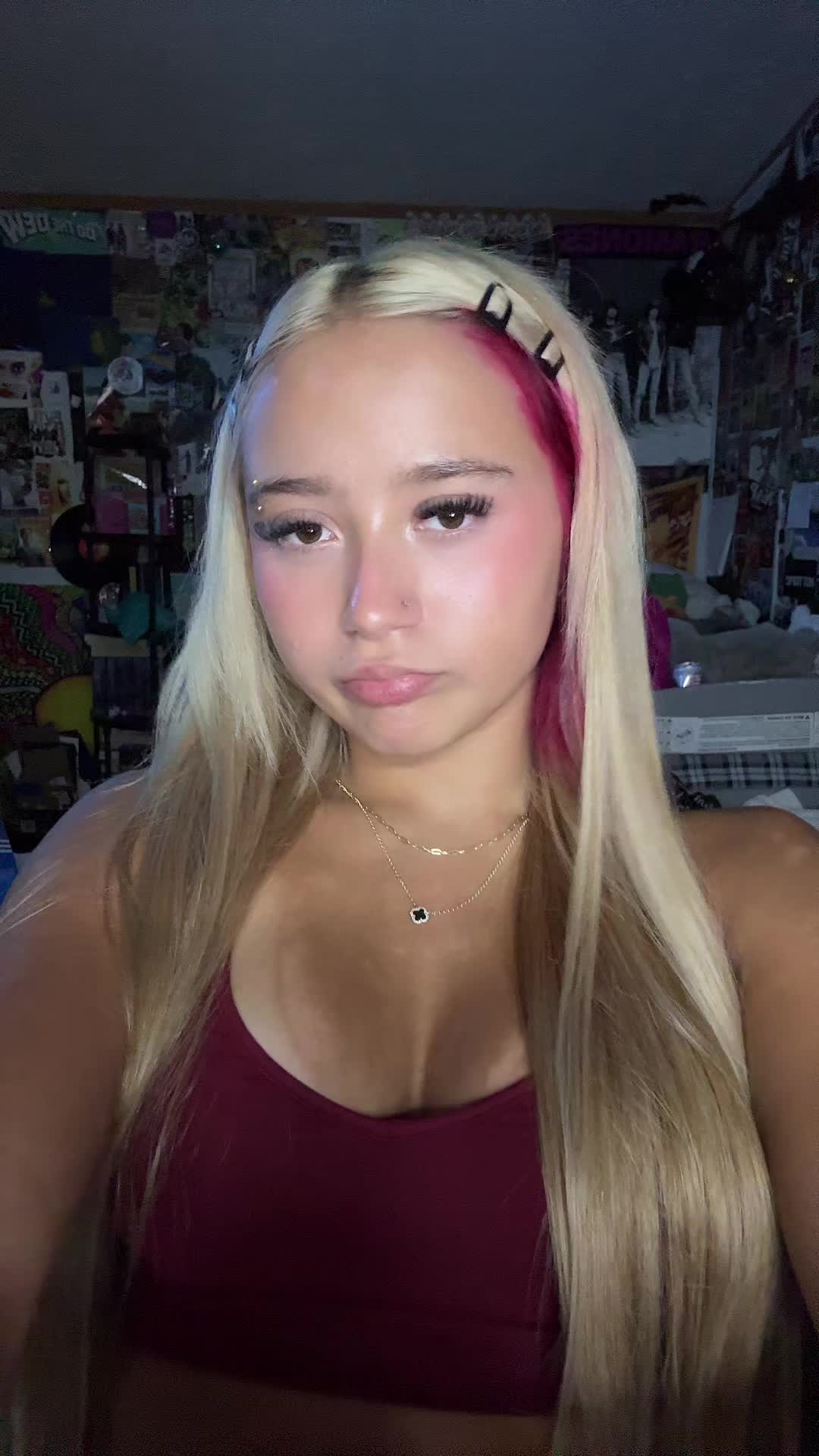 @⃟