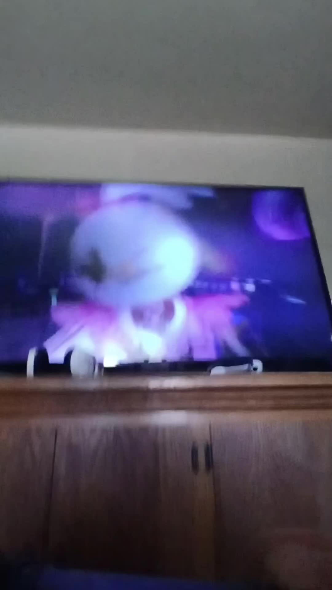 @_SonicHatesOutside_