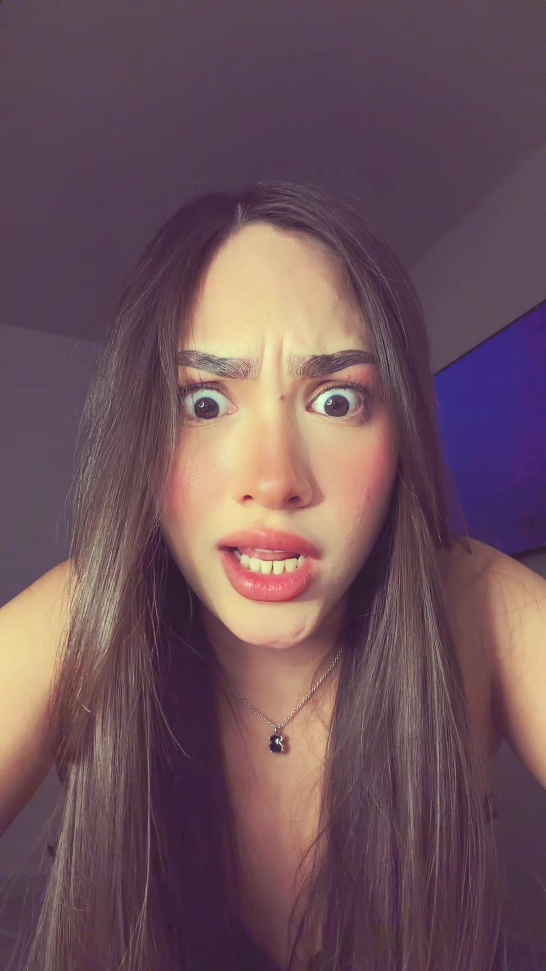 @nicolehertor