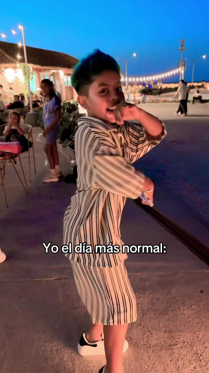 @S A N T I