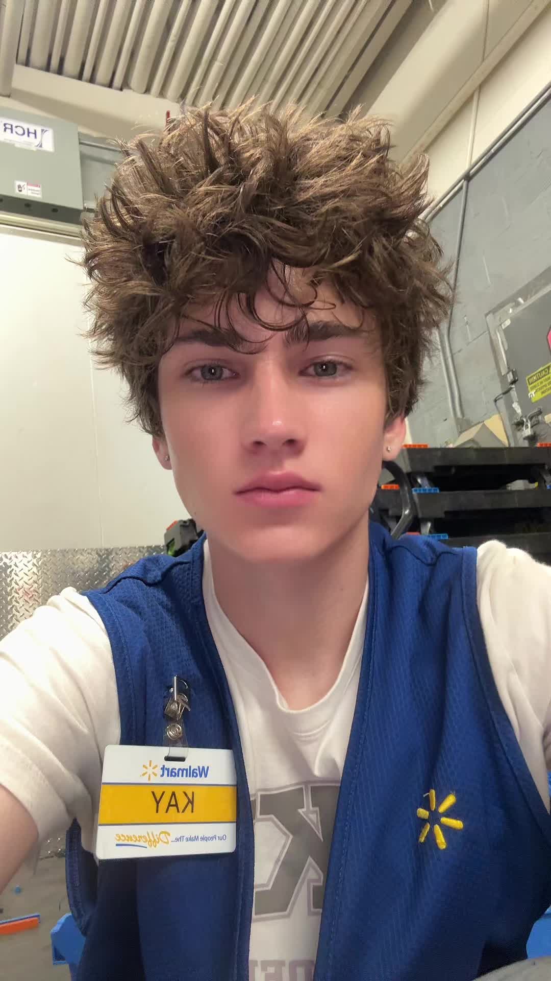 @𝘬𝘢𝘺𝘻