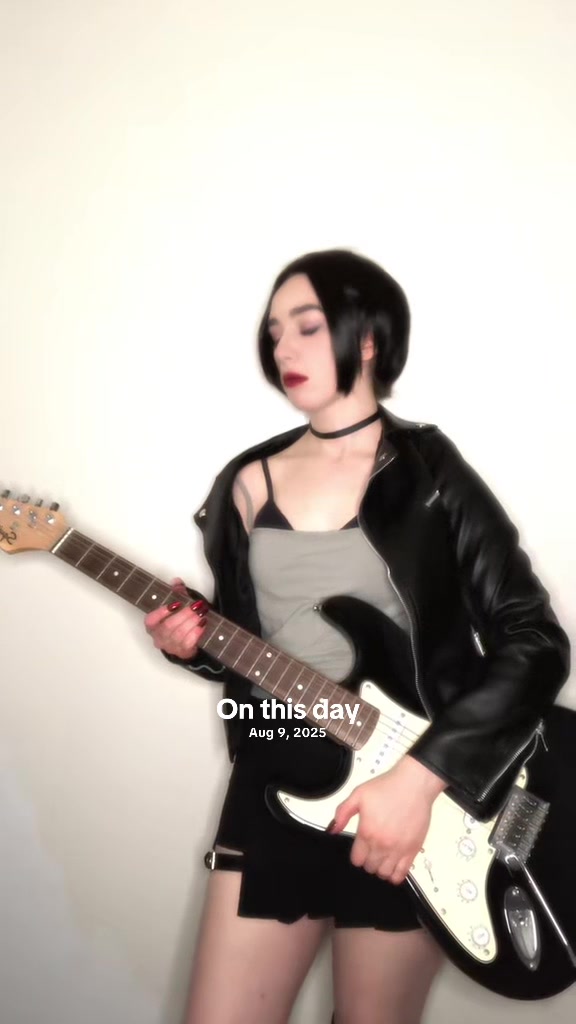 @LCosplays