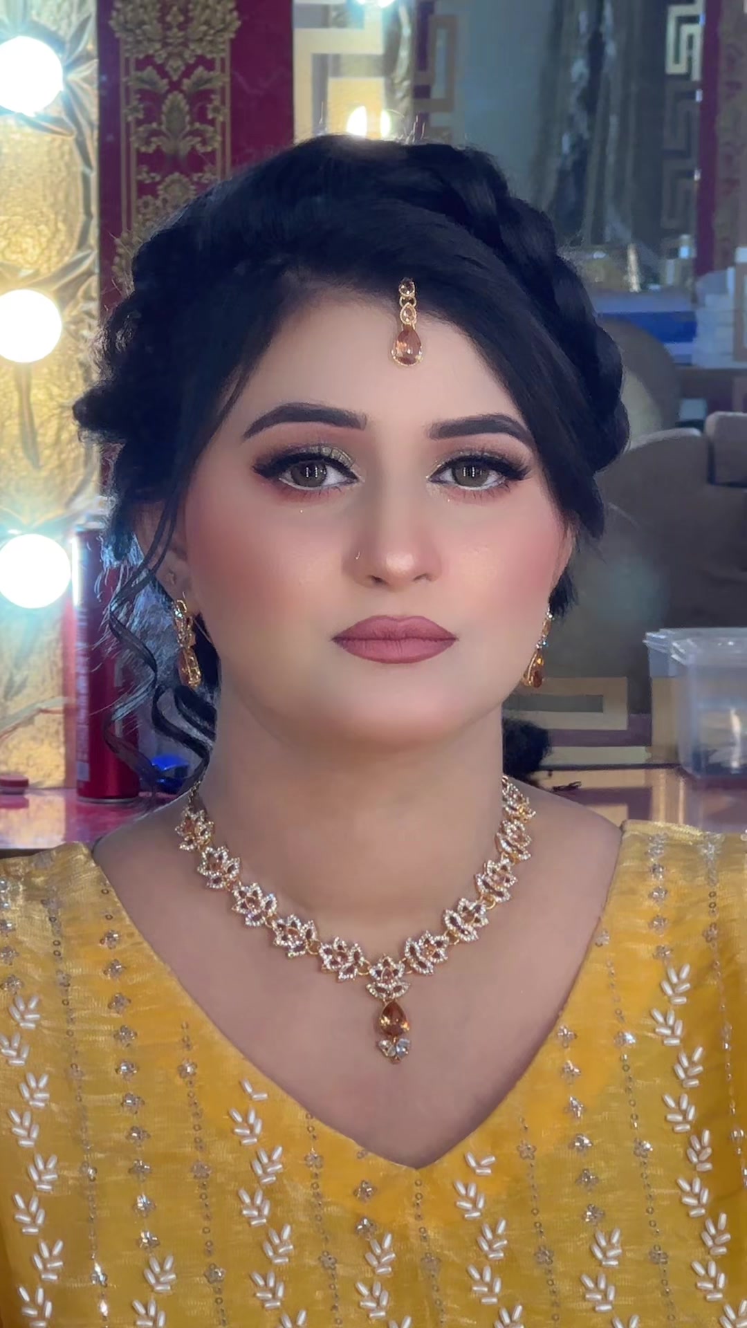 @Maheen&rsquo;s  Beauty  Parlour   ✅