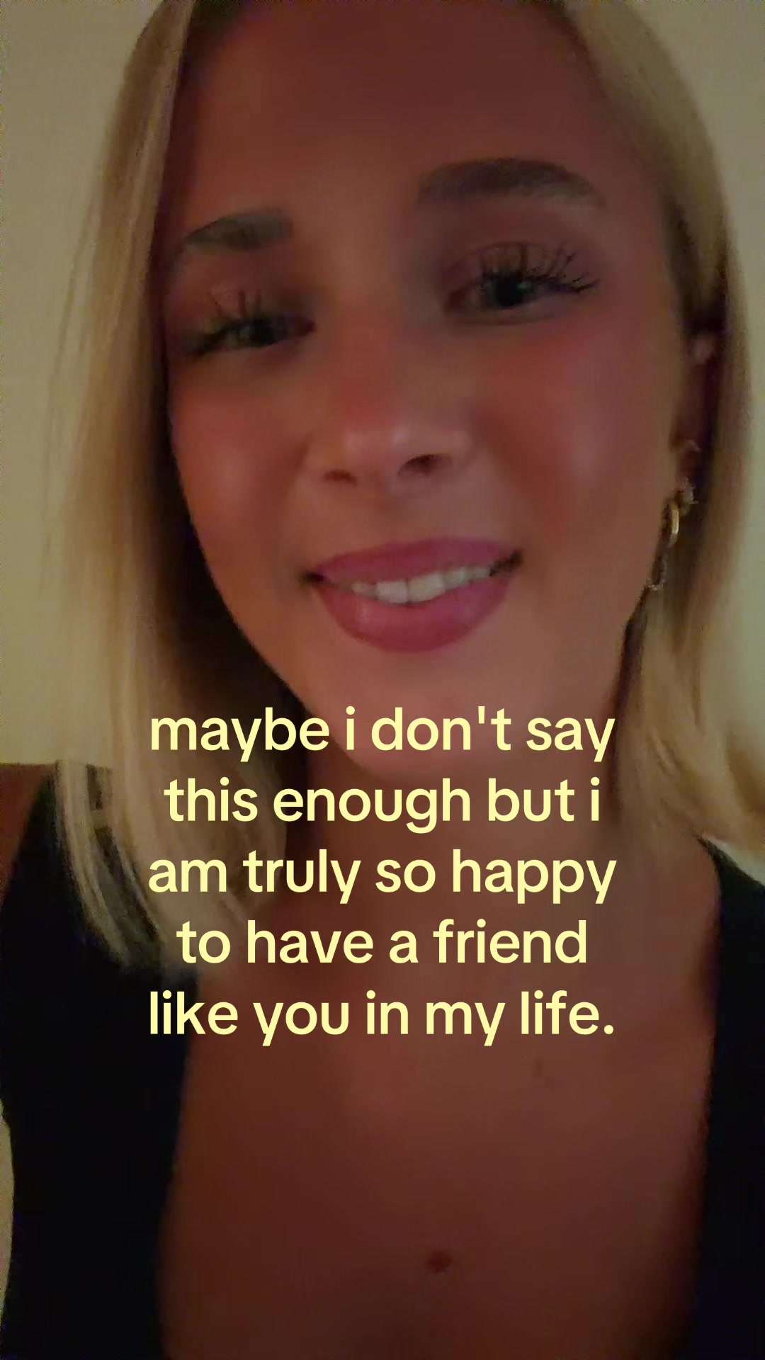 @theelliebarker