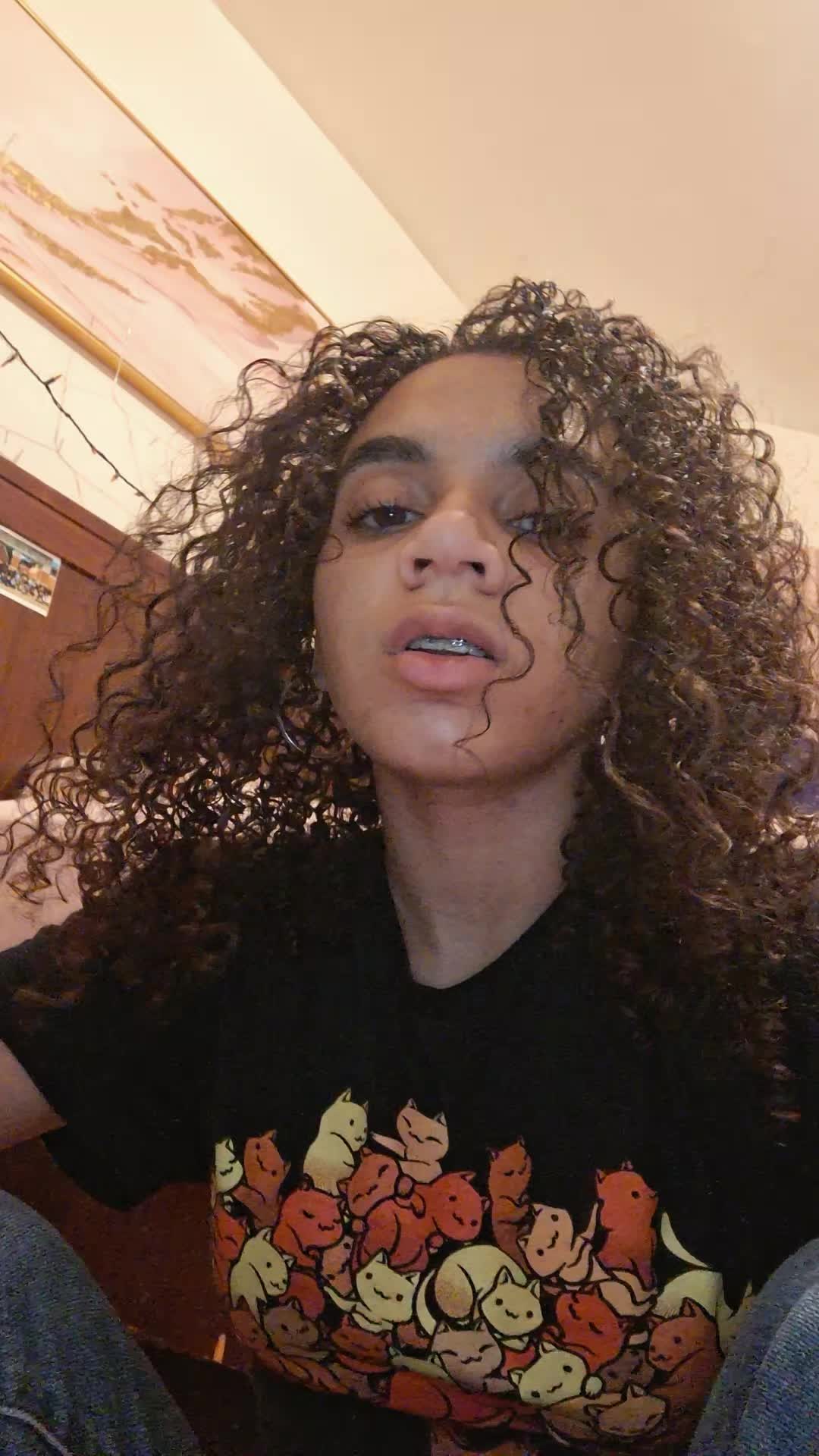@Ari_eight